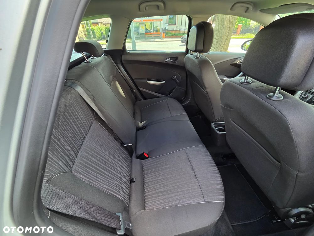 Opel Astra 1.4 Turbo - 8