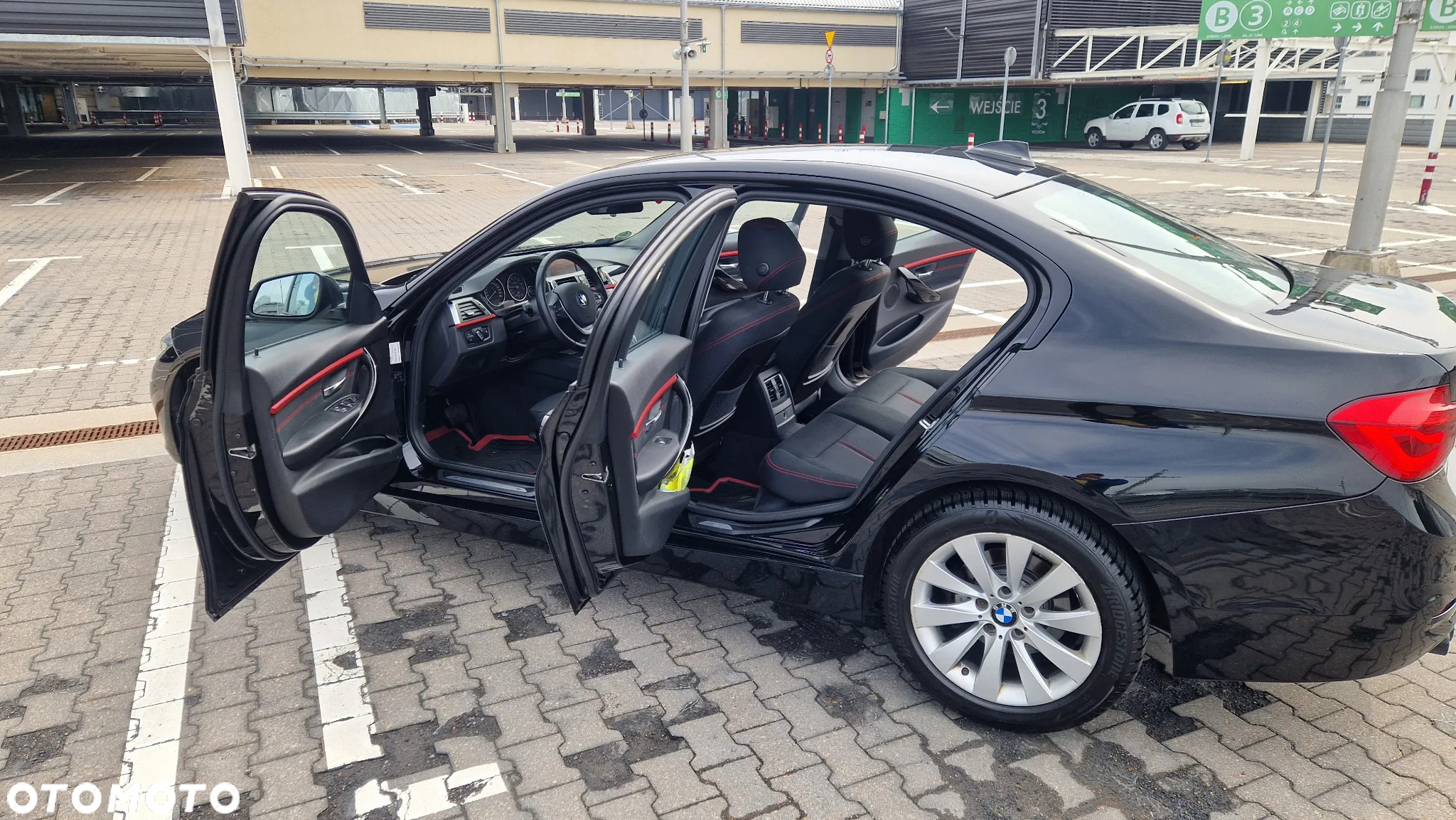 BMW Seria 3 330i GPF Sport Line - 11