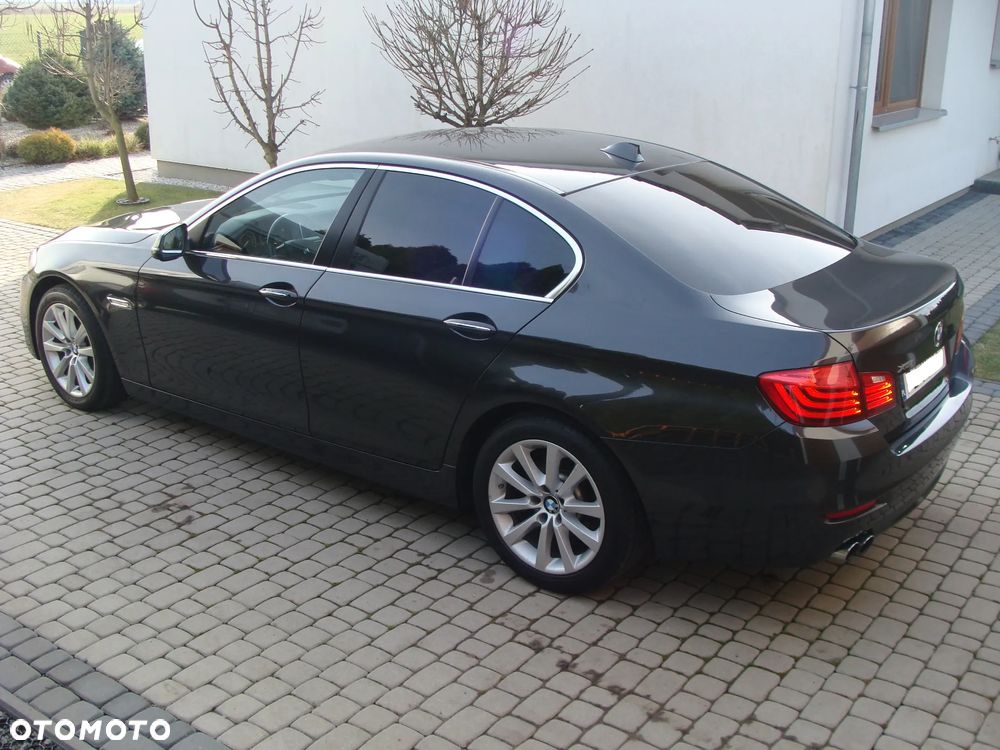 BMW Seria 5 520d xDrive - 3