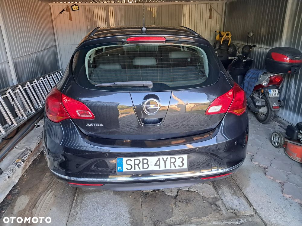 Opel Astra 1.6 Essentia - 14
