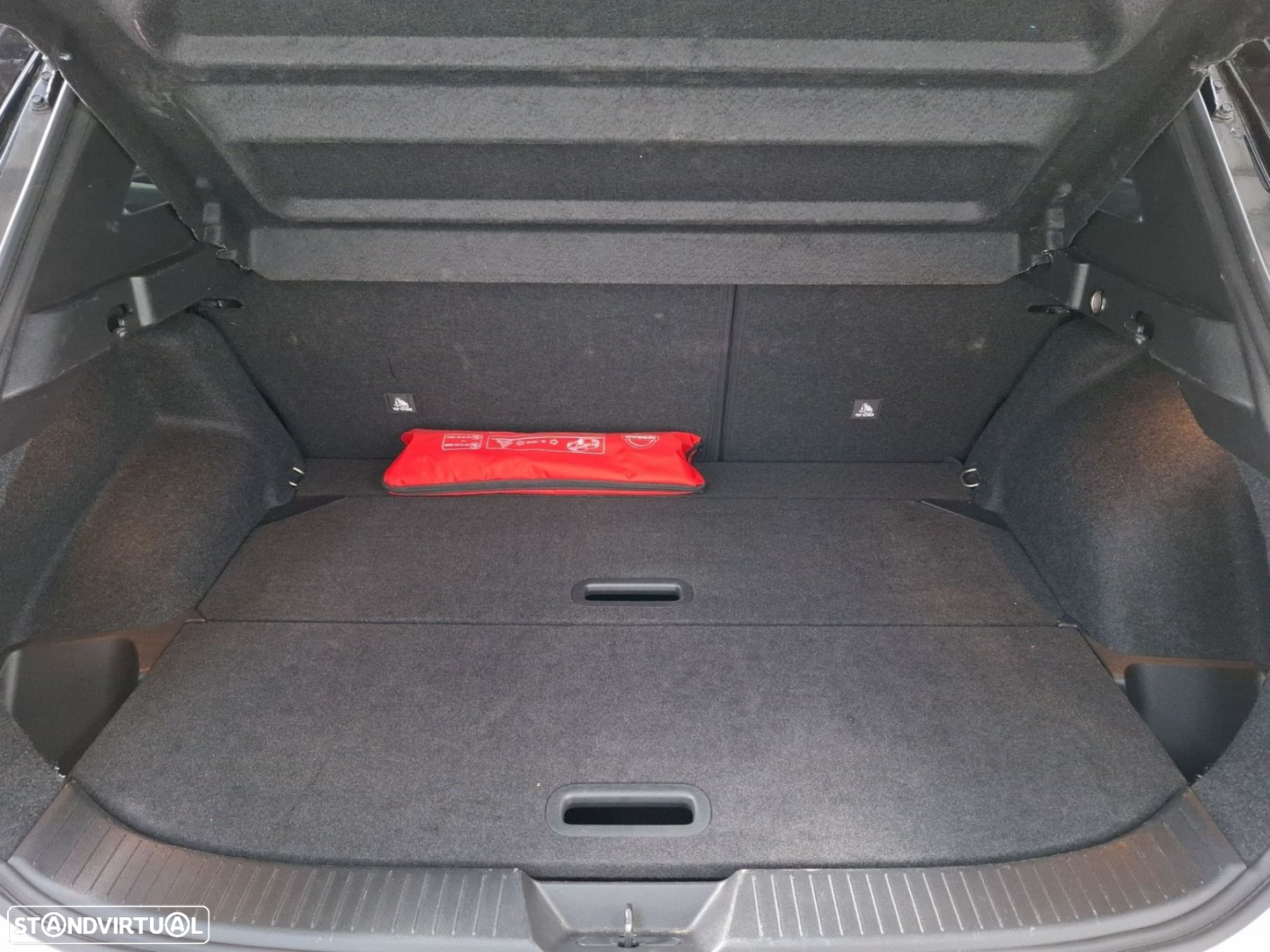Nissan Qashqai 1.3 DIG-T N-Connecta LED+TT+SKY Xtronic - 26