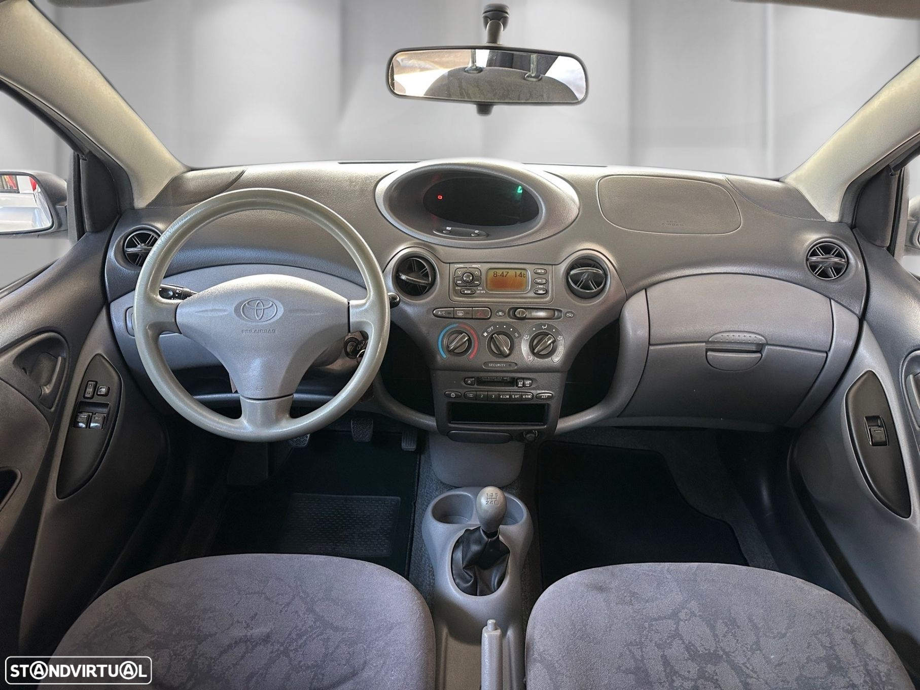 Toyota Yaris 1.4 D-4D Sol ABS - 8