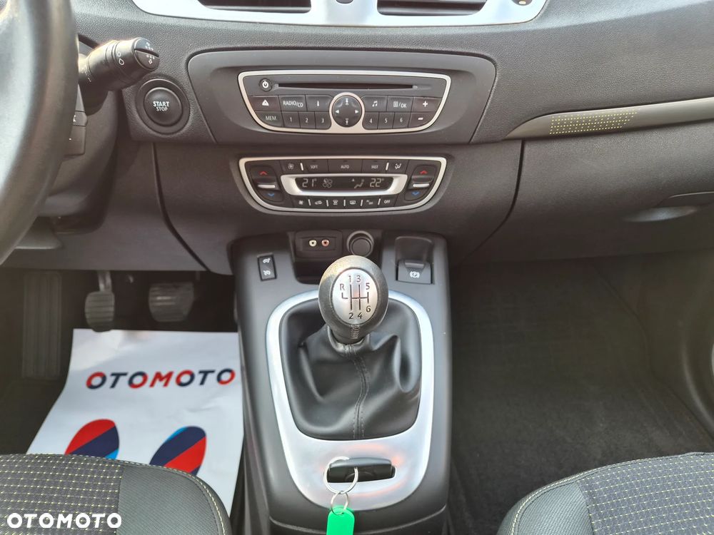 Renault Scenic - 25