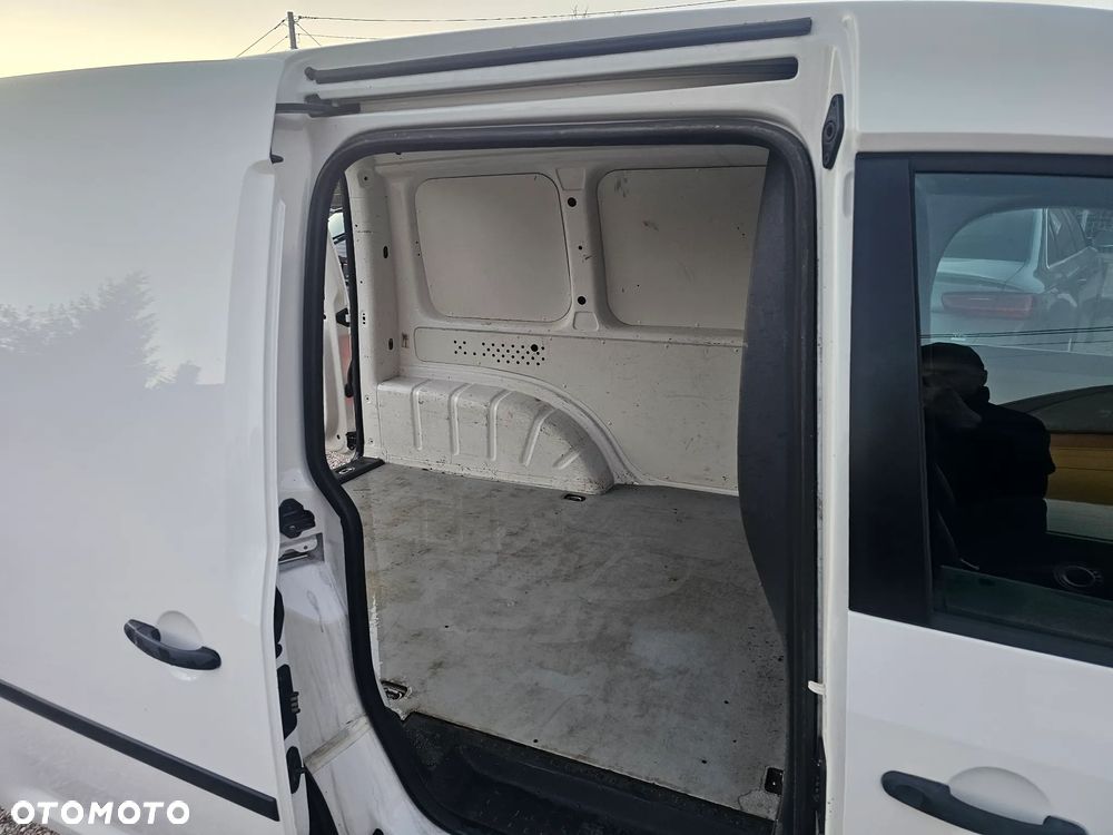 Volkswagen Caddy - 7