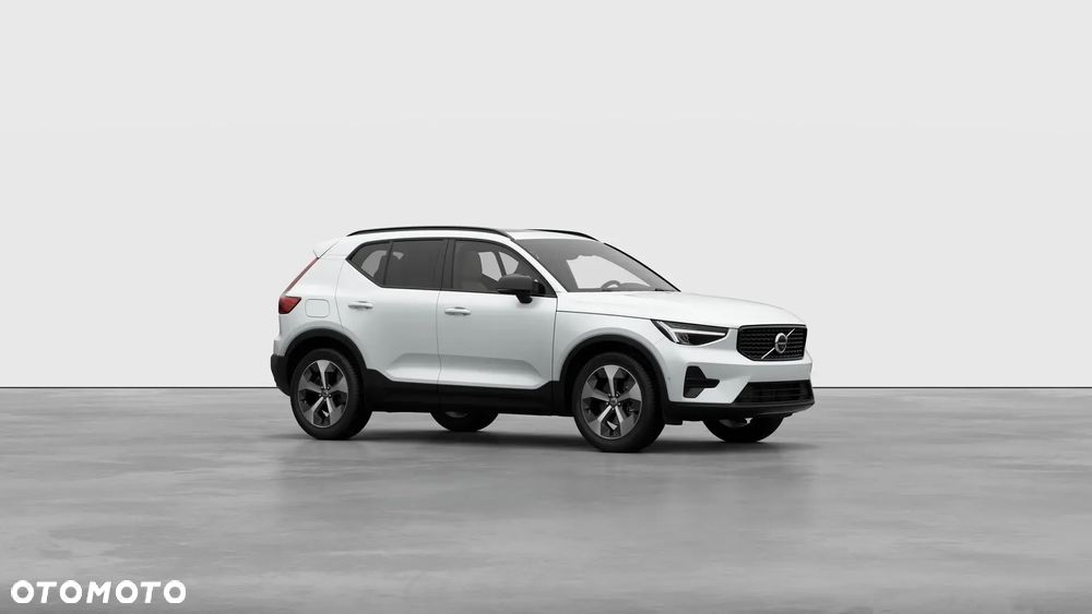 Volvo XC 40 B3 Ultra Dark - 3