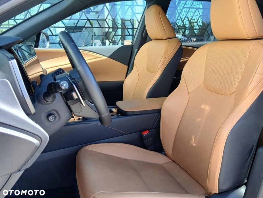 Lexus RX - 4
