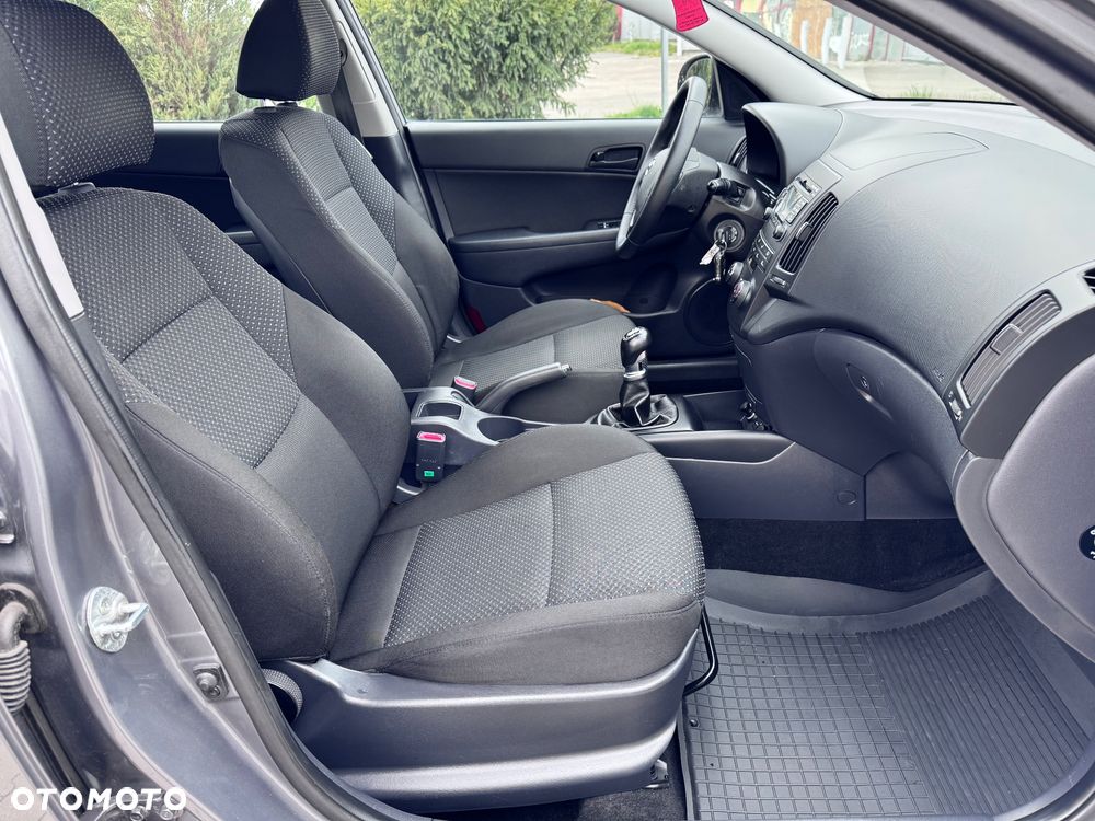 Hyundai i30 1.4 Comfort - 37