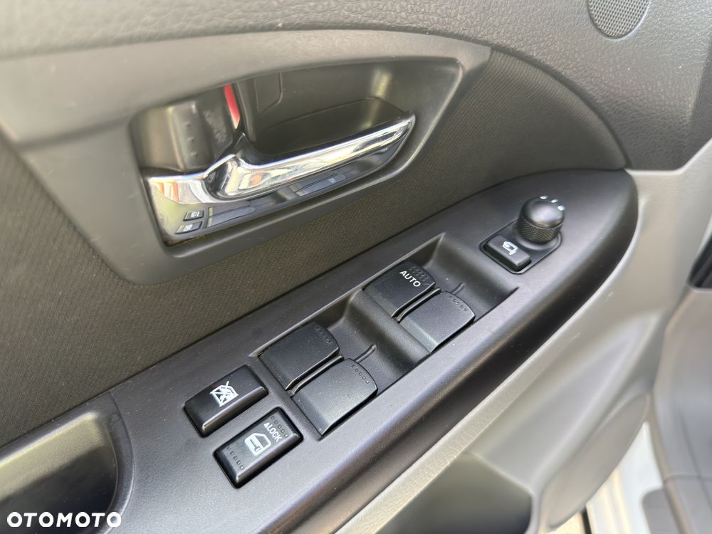 Suzuki SX4 Classic 1.6 VVT 4x4 Comfort - 25