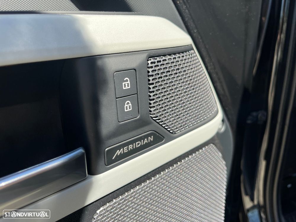 Land Rover Defender 2.0 P400e 110 AWD SE - 14