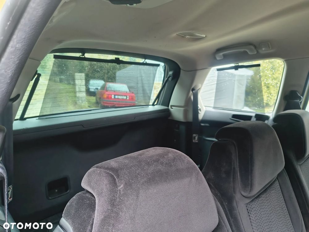 Citroën C4 Grand Picasso 2.0 16V Exclusive - 19