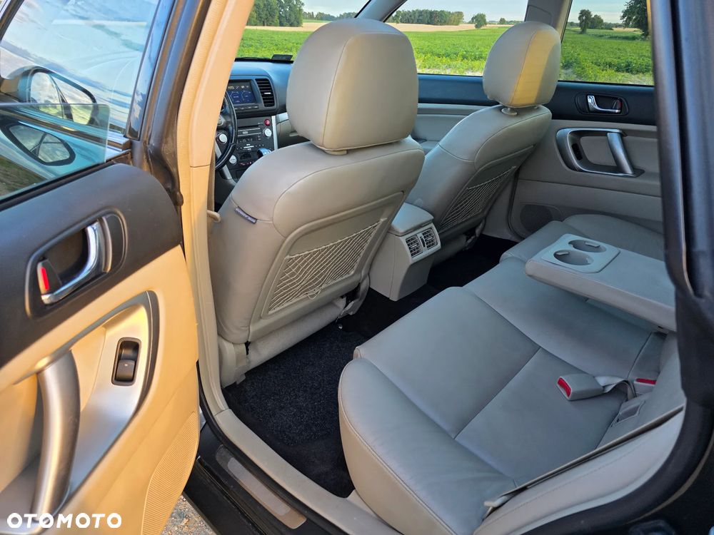 Subaru Outback - 13