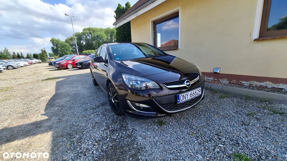 Opel Astra 1.4 T Cosmo S&S - 14