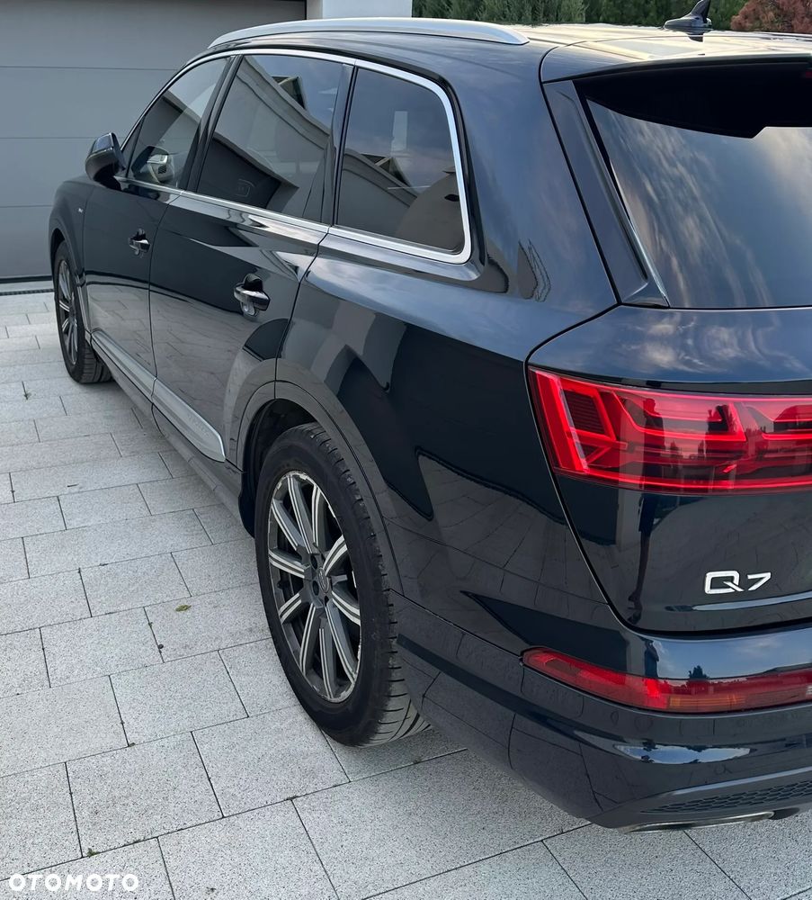 Audi Q7 - 11