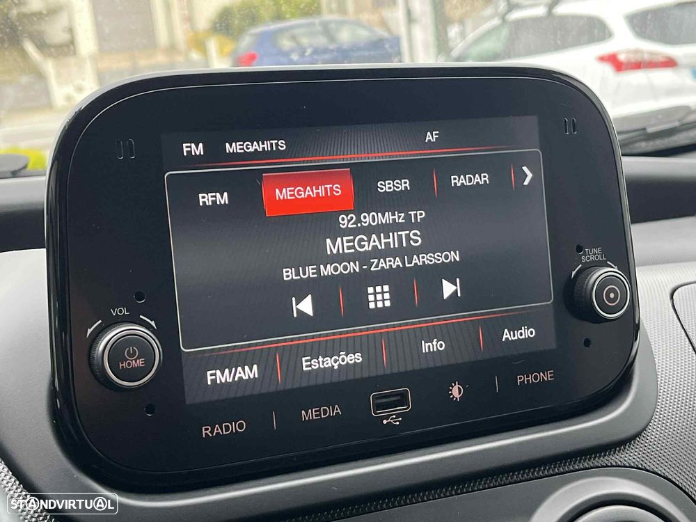 Fiat Fiorino 1.3 M-Jet SX - 12