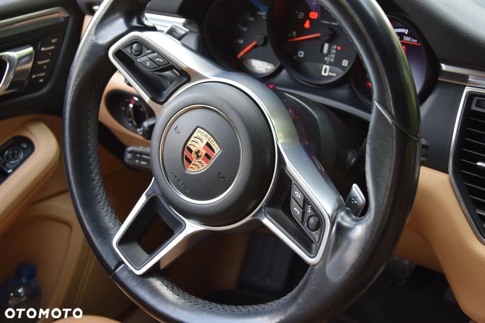 Porsche Macan Standard - 13