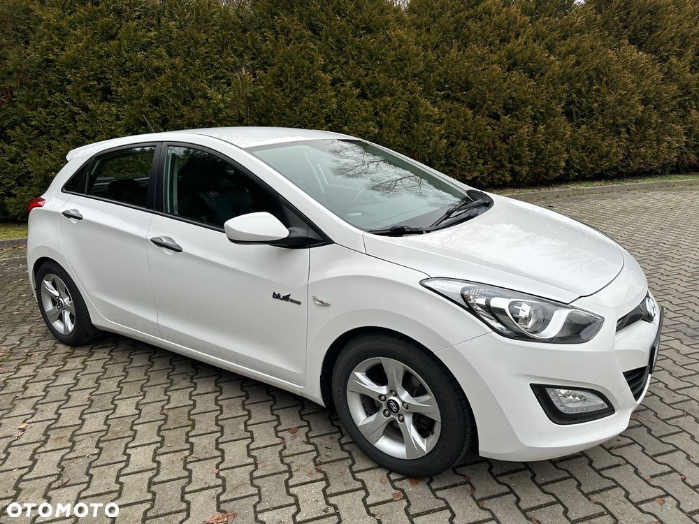 Hyundai i30 blue 1.6 GDI Passion - 31
