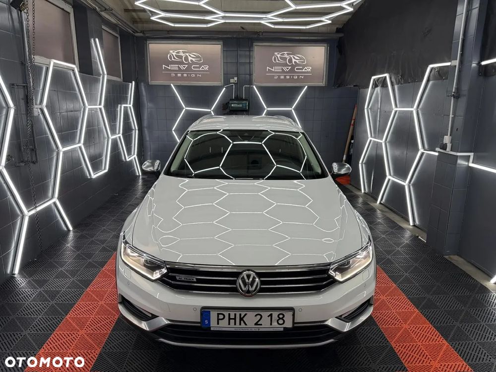 Volkswagen Passat Alltrack 2.0 TDI SCR 4Motion DSG - 11