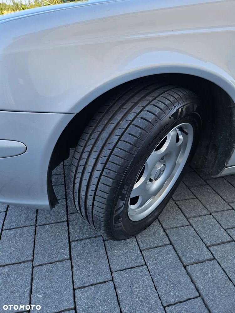 Mercedes-Benz Klasa E - 16