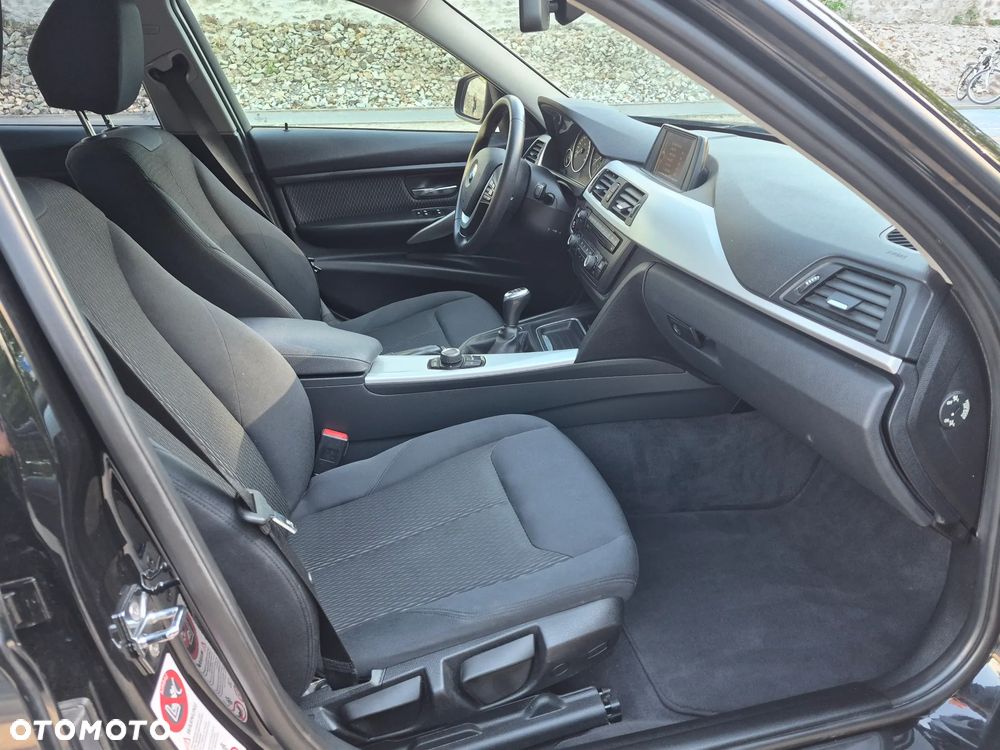 BMW Seria 3 - 11
