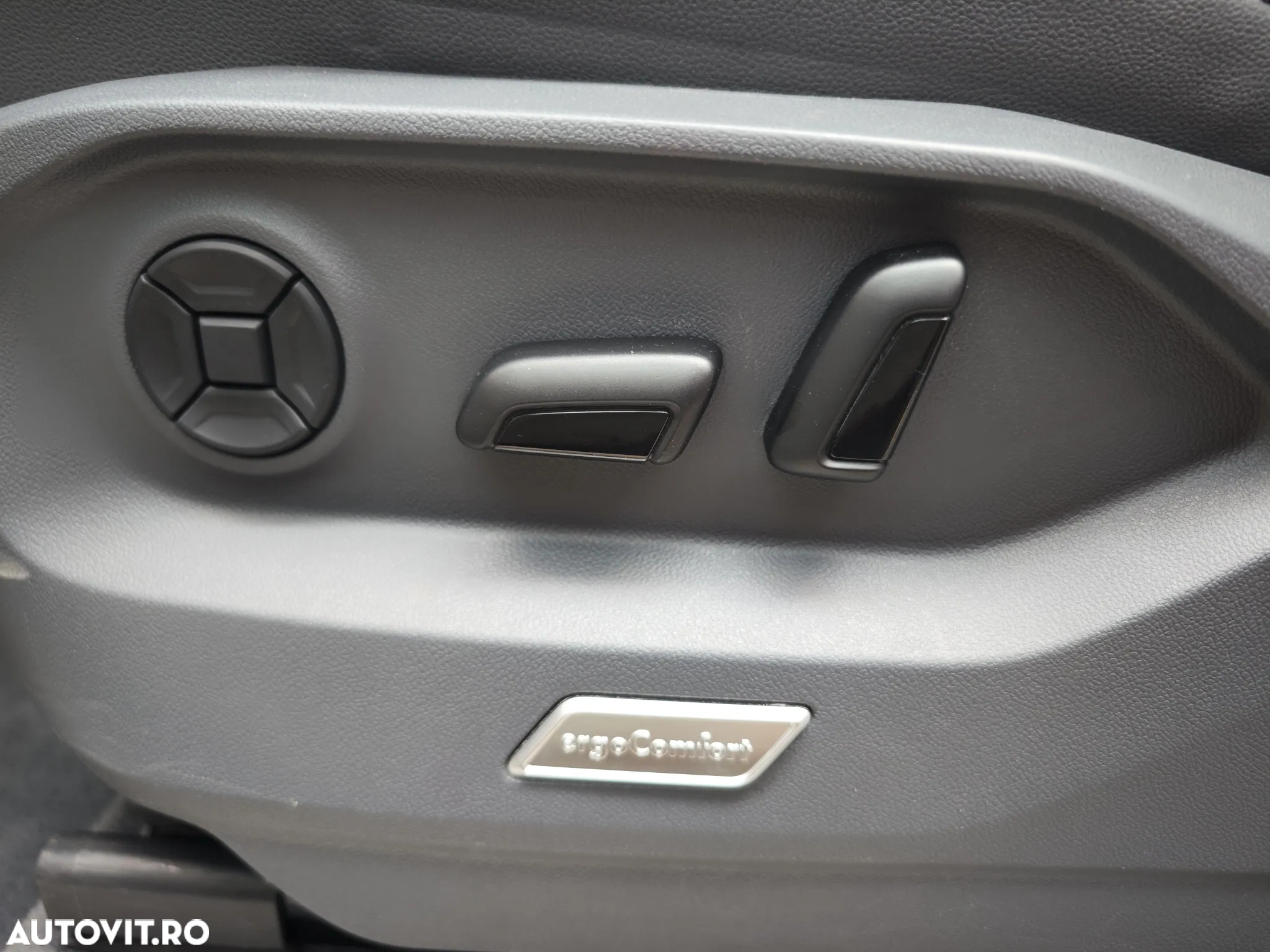 Volkswagen Touareg V6 TDI Elegance - 13