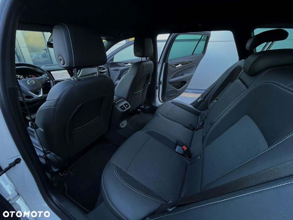 Opel Insignia 2.0 DI Turbo 4x4 - 19