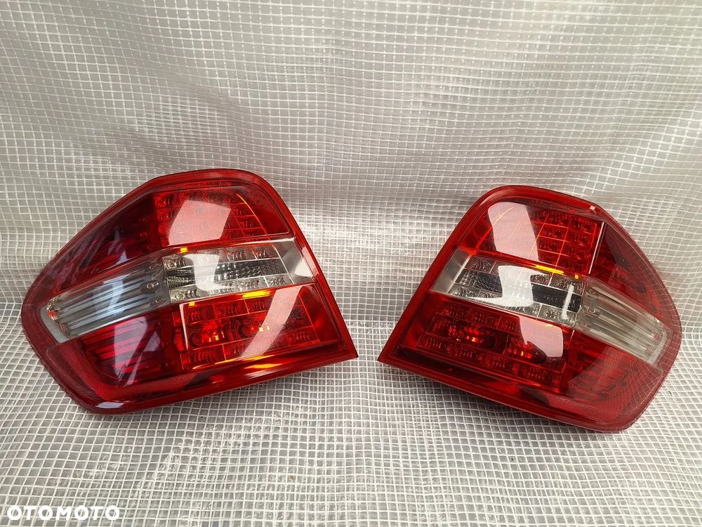 lampa tyl tylna lewa mercedes ml III w164 lift 2008-2011 a1649064200 europa orginal demontaz - 6