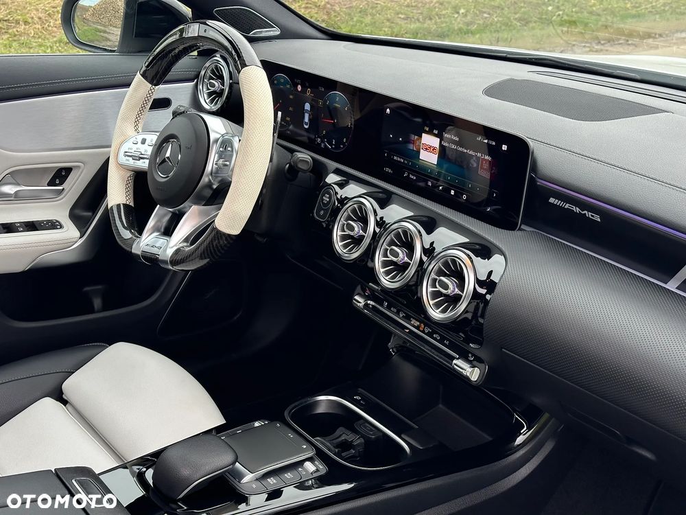 Mercedes-Benz CLA 220 d AMG Line 8G-DCT - 28