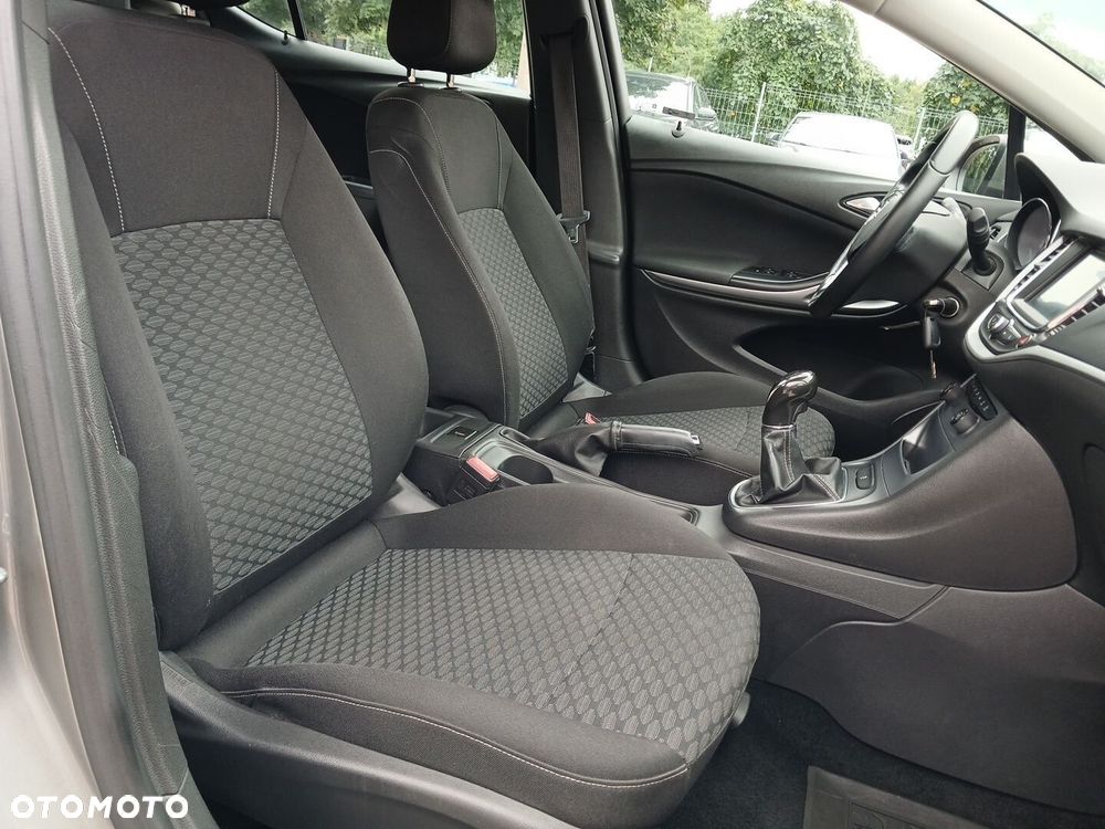 Opel Astra 1.6 CDTI Essentia - 16