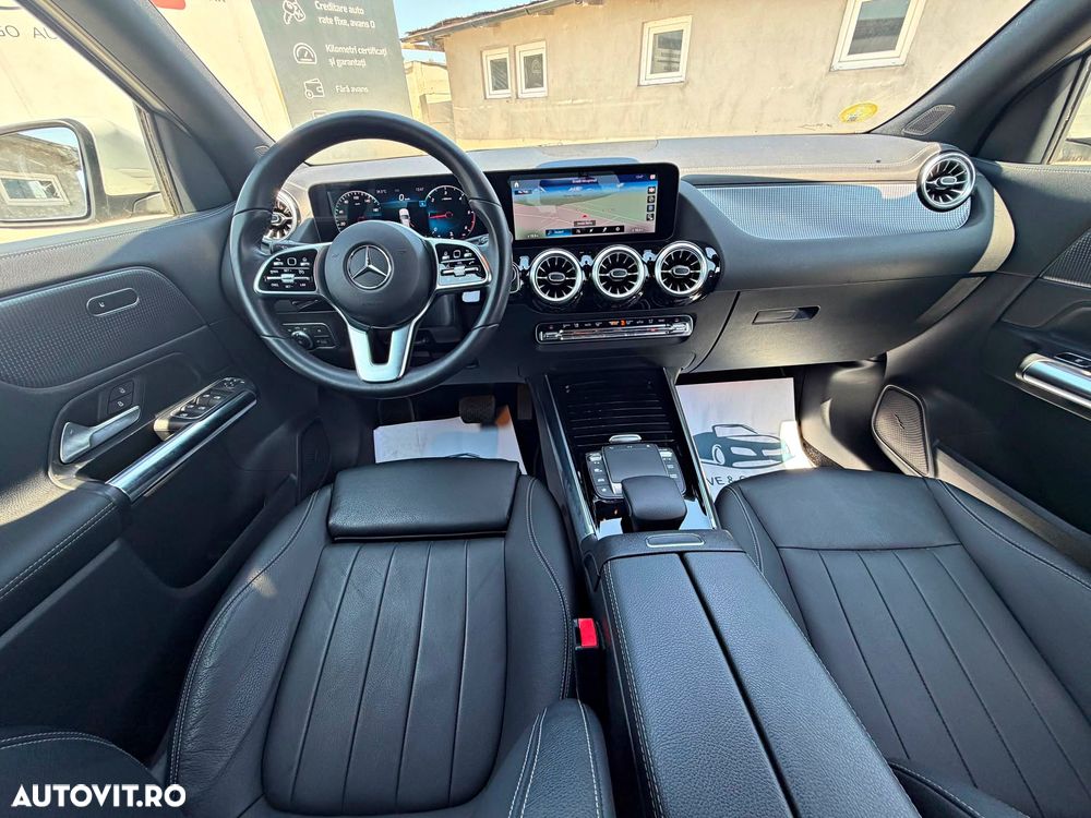 Mercedes-Benz GLA 200 d 8G-DCT Progressive - 12