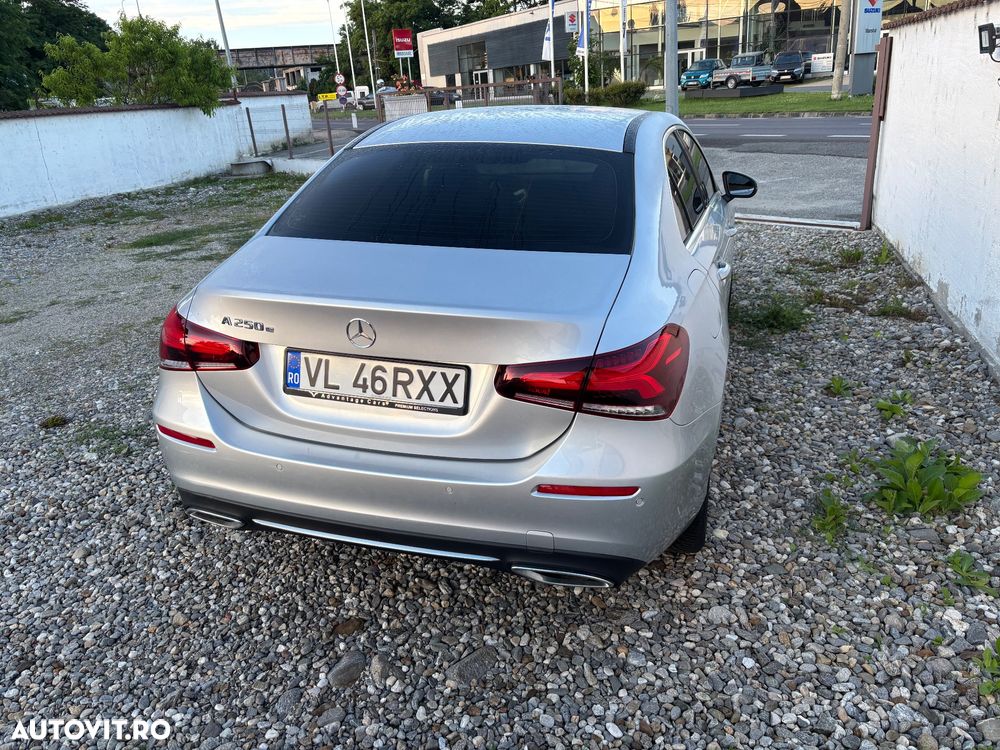 Mercedes-Benz EQA 250 - 2