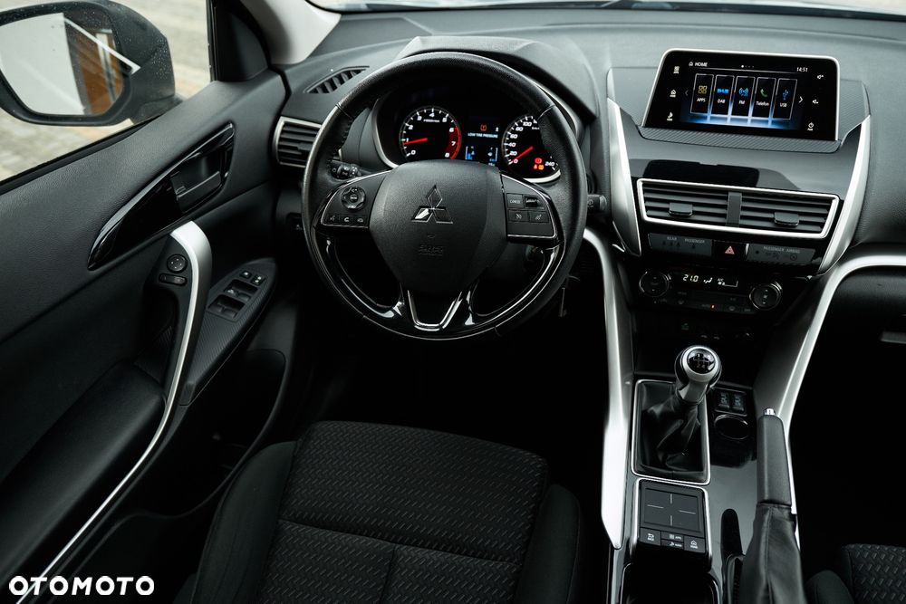 Mitsubishi Eclipse Cross - 24