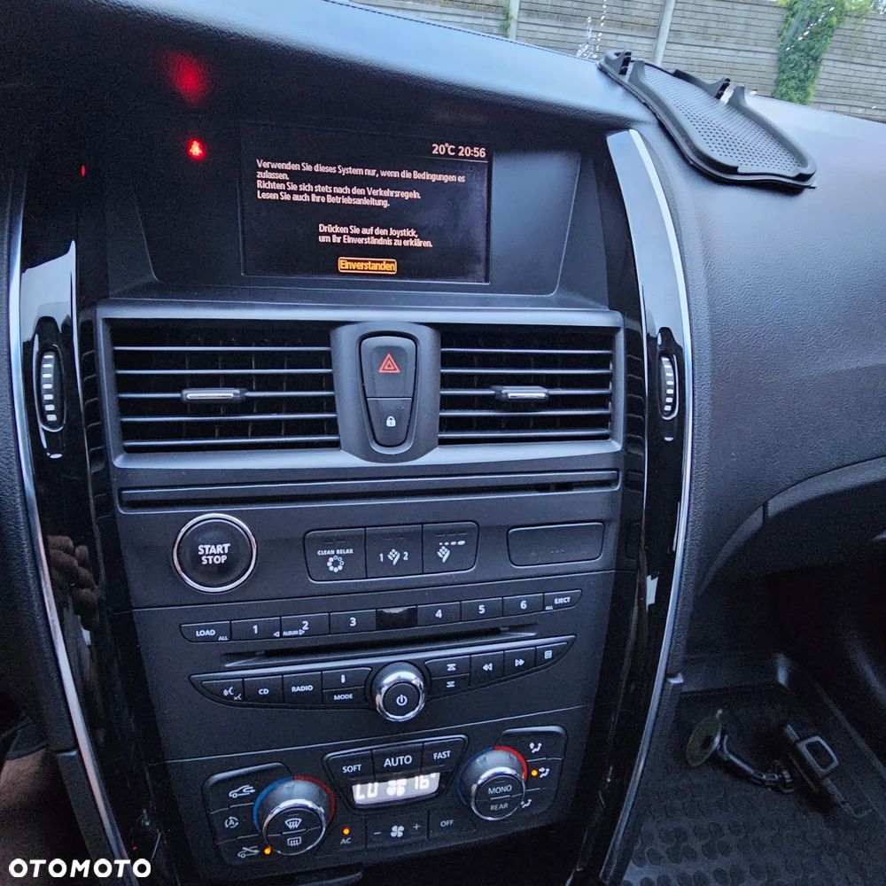 Renault Latitude - 17