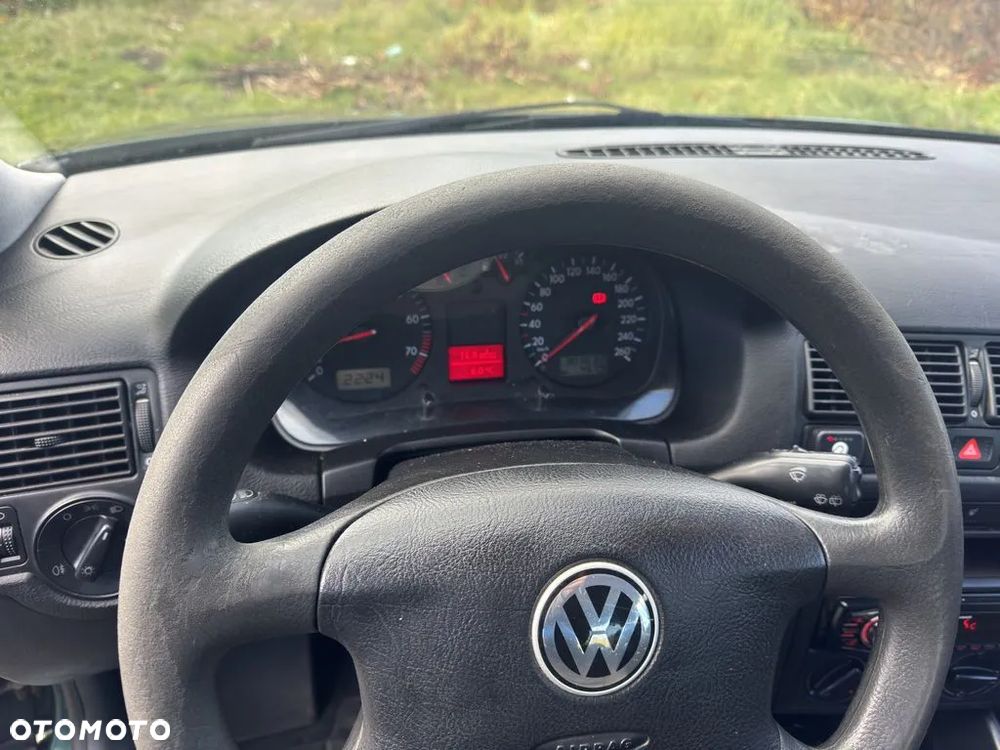 Volkswagen Golf IV 1.6 Basis - 8