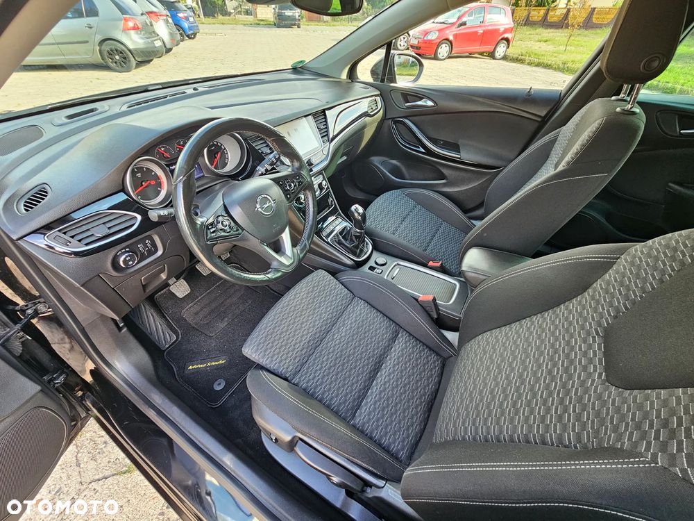 Opel Astra - 9