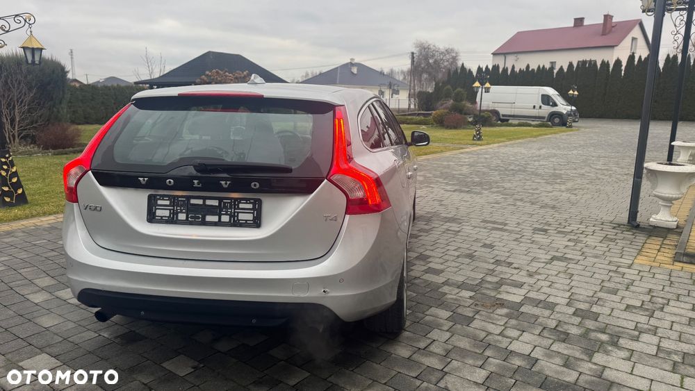 Volvo V60 T4 Edition - 9