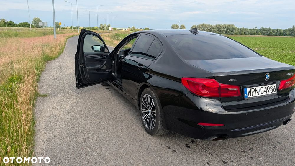 BMW Seria 5 540d xDrive Sport Line sport - 8