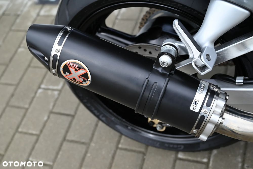 Suzuki GSX-R - 28