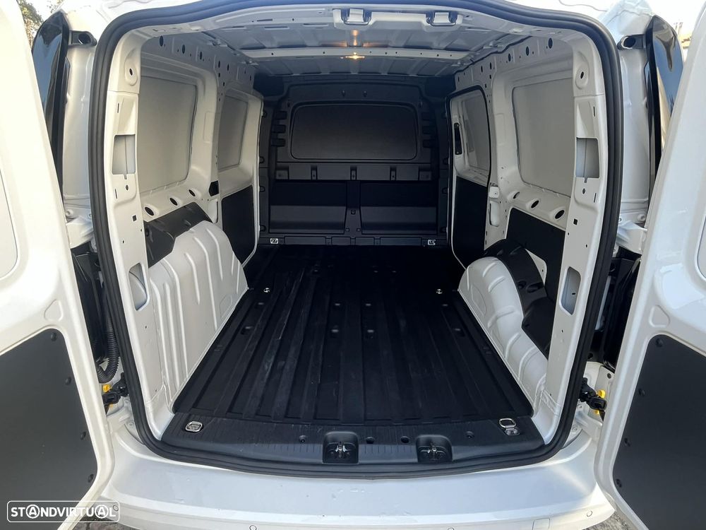 VW Caddy Maxi Cargo 2.0 TDi Business 102cv - 38