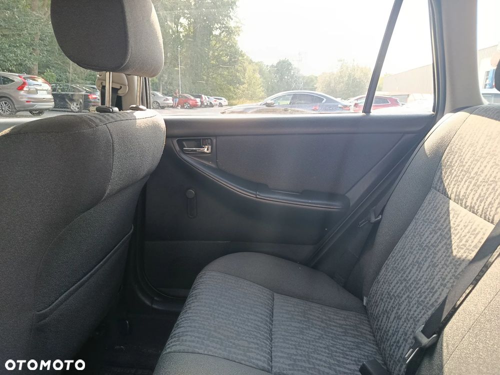 Toyota Corolla 1.4 VVT-i Base - 21