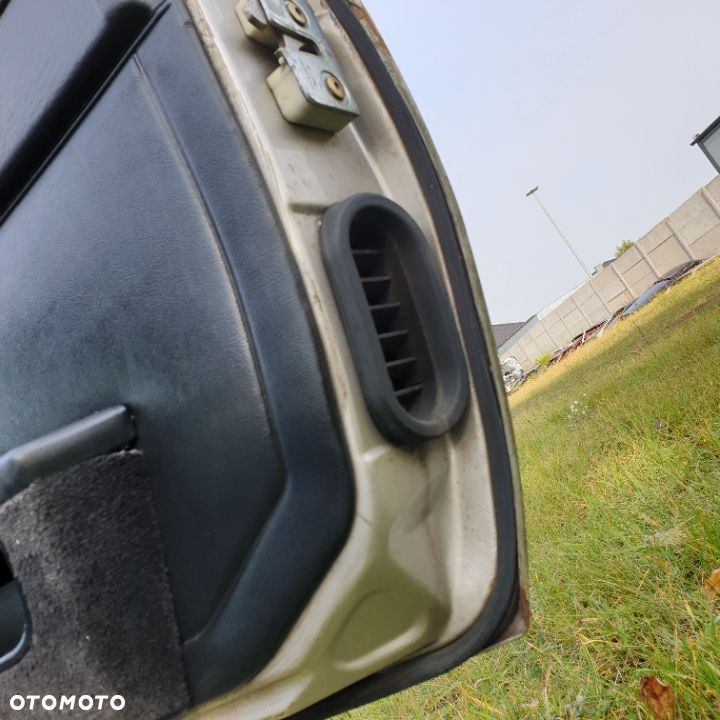 PORSCHE 924 DRZWI LEWE PRAWE SZYBA  KLAMKA - 4