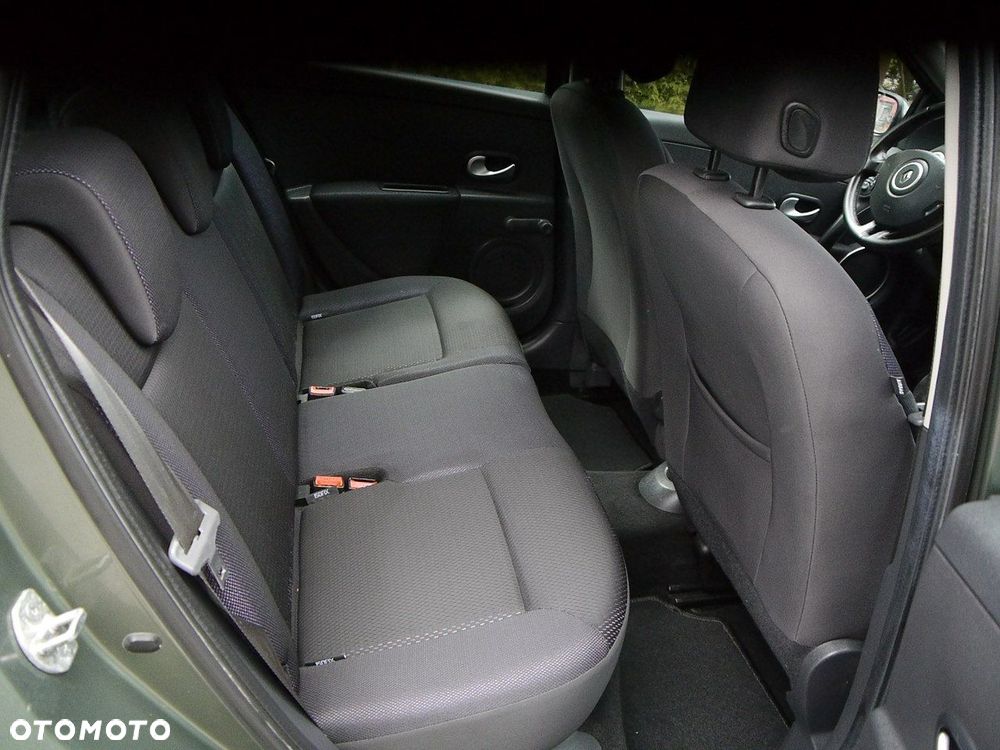 Renault Clio 1.2 16V TCE Alize Euro5 - 24