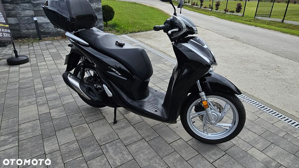 Honda SH - 9