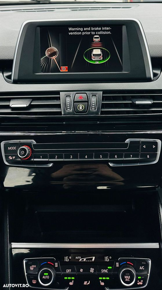 BMW Seria 2 218d - 27