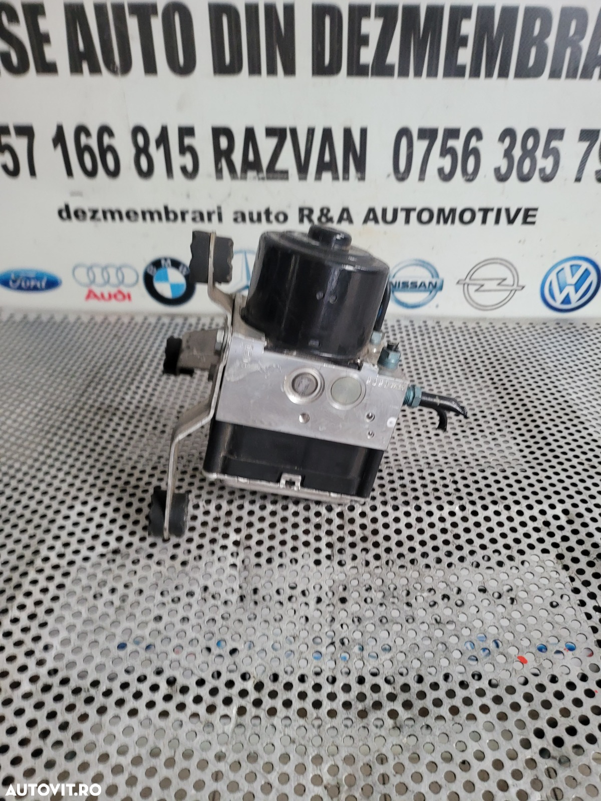 Modul Pompa ABS Bmw X3 X4 F25 F26 Volan Stanga Masina Cu 22.000 Km Ca Si Noua Cod 6881322 Dezmembrez Bmw X4 F26 2.0 Diesel Motor B47 Xdrive 4x4 Volan Stanga Bi-Xenon - 4