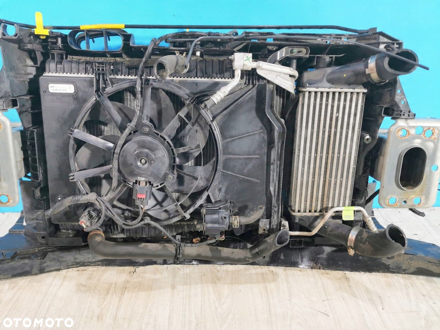 Ford B-max 12/17 wzmocnienie pas przedni chłodnice 1.0 Ecoboost - 3
