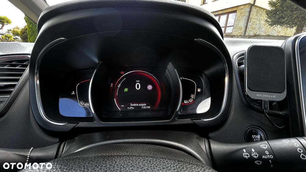 Renault Scenic ver-1-2-tce-energy-zen - 14