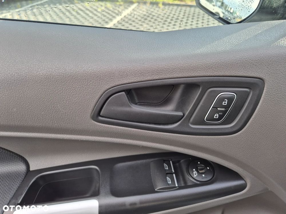 Ford Connect - 19
