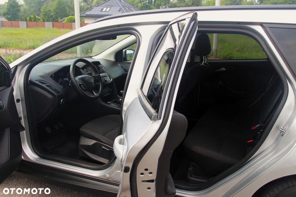 Ford Focus 1.6 TDCi DPF Start-Stopp-System Business - 20
