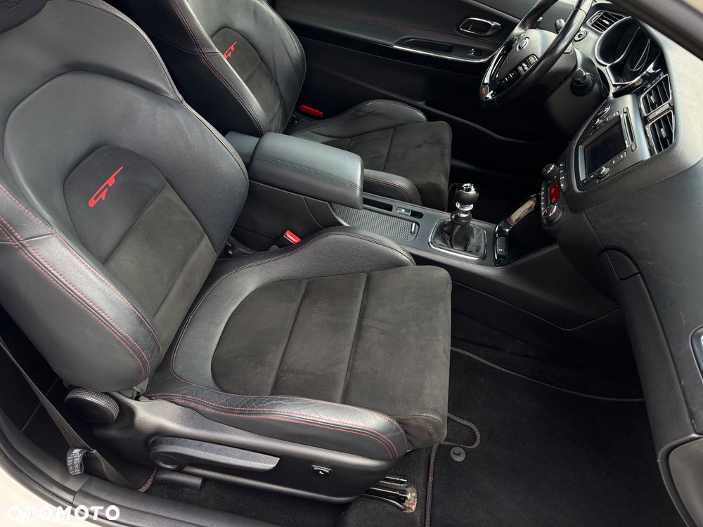 Kia Ceed 1.6 T-GDI GT - 21