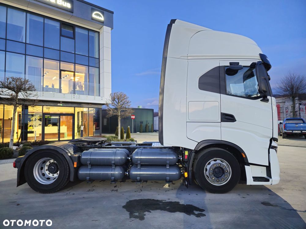 Iveco S-WAY 460 CNG METAN / STANDARD / RETARDER - 2